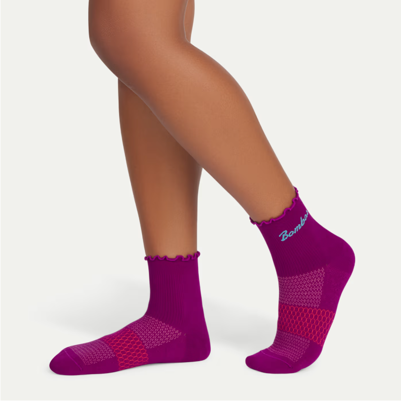 Women’s UltraLite Ruffle Sport Quarter Socks