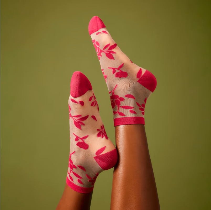 Women’s Sheer Quarter Socks